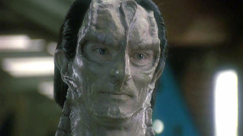 Gul Dukat looks right