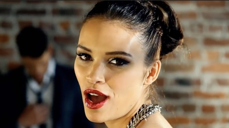 Vanessa Curry in Watch Me music video