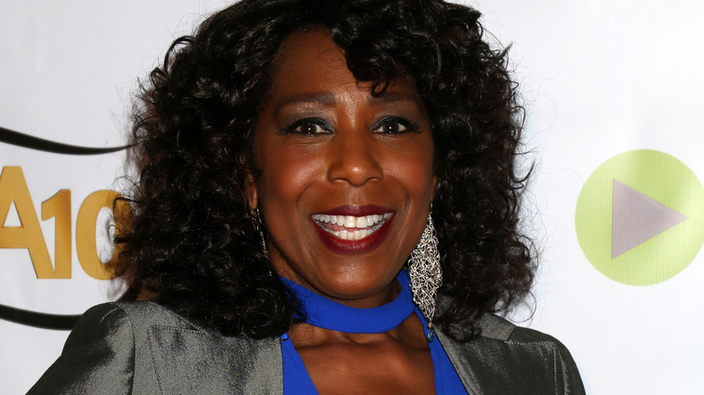 Dawnn Lewis smiling