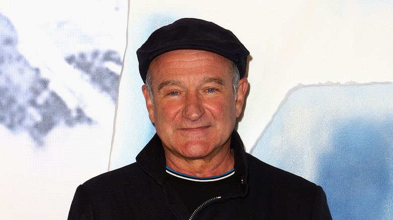 Robin Williams looking at camera