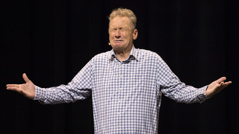 Ryan Stiles performing live