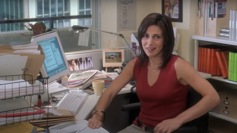 Annie Parisse in an office