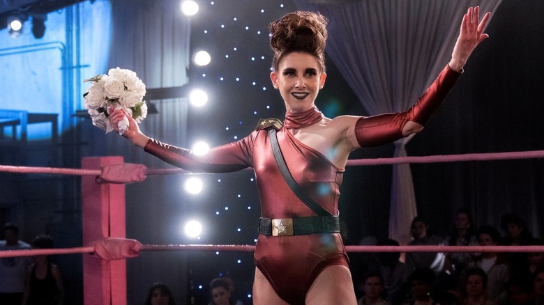 Why Alison Brie Agreed To Glow's Nude Scenes, Explained