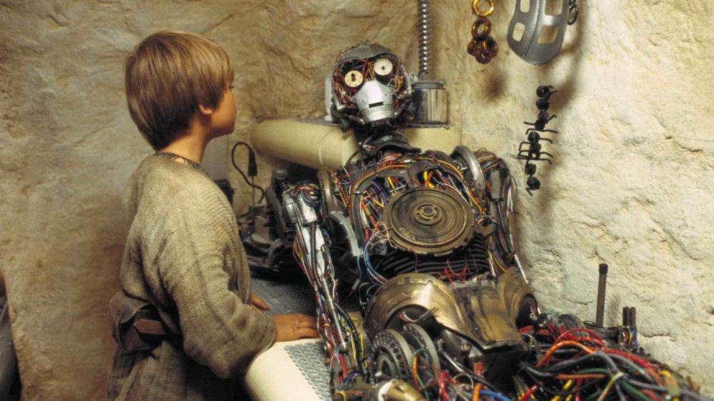 Anthony Daniels' C-3PO in Star Wars: The Phantom Menace 