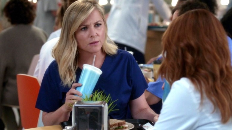 Why Arizona Robbins From Grey's Anatomy Looks So Familiar - 247 News ...