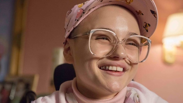 Gypsy Rose Blanchard glasses and pink hat