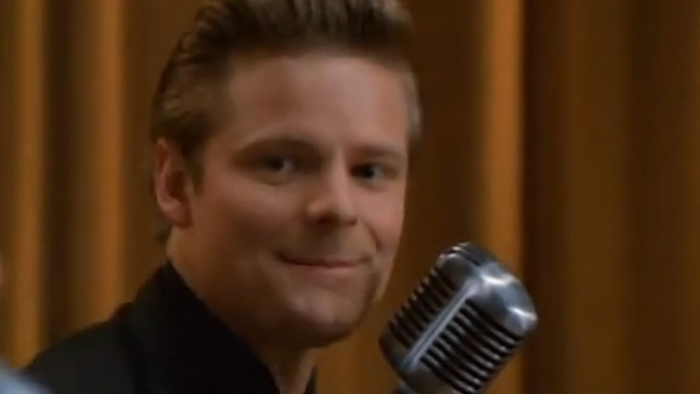 Steve Zahn Lenny Haise singing microphone