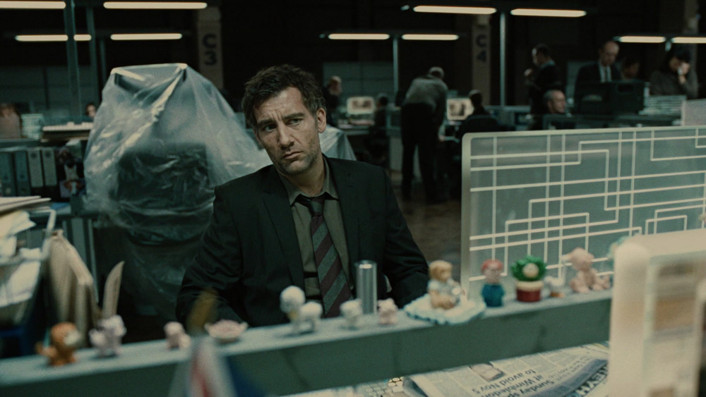 Clive Owen as Theo Faron in Children of Men