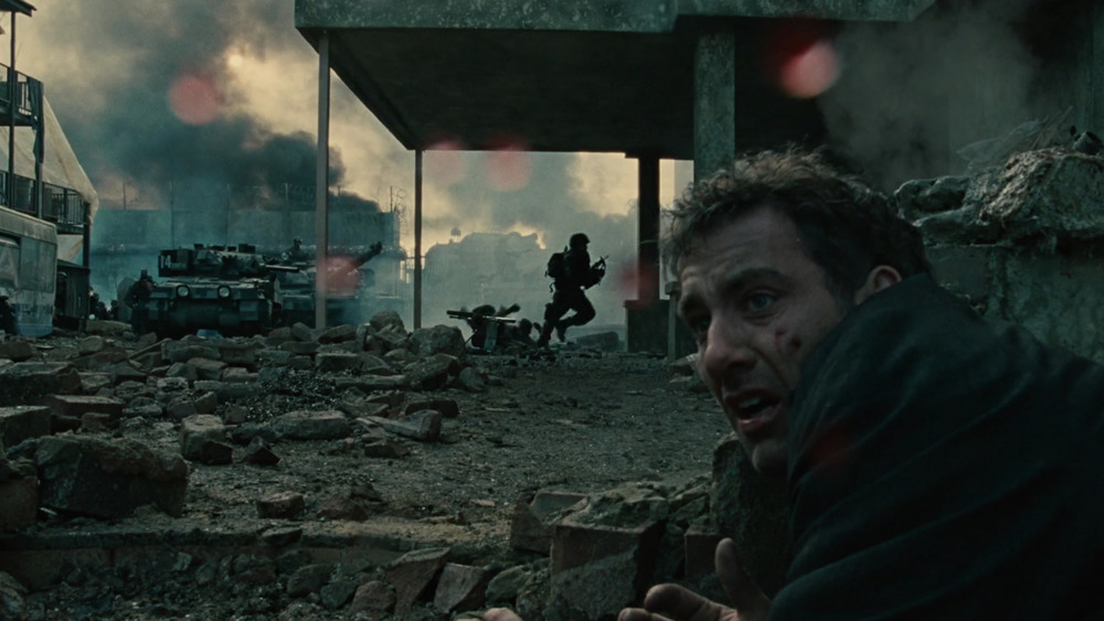 Clive Owen as Theo Faron in Children of Men