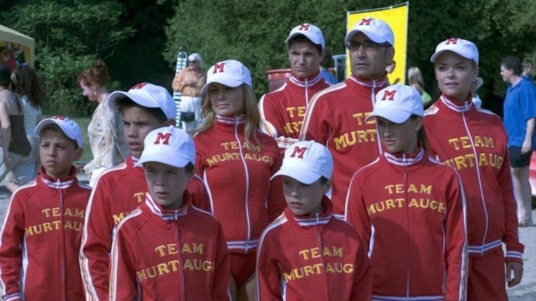 The Murtagh family in Cheaper by the Dozen 2