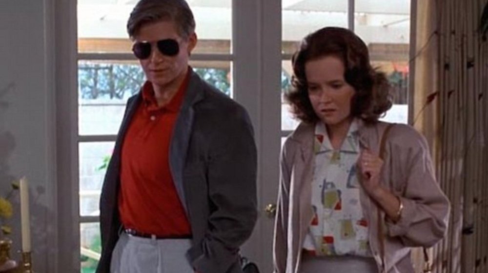 Crispin Glover as George McFly and Lea Thompson as Lorraine McFly in Back to the Future