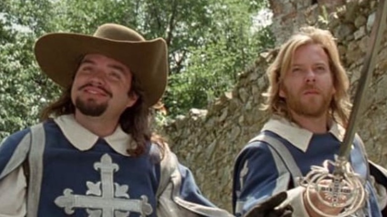 Oliver Platt and Kieffer Sutherland with sword