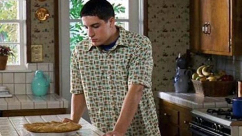 Jason Biggs is thinking about an apple pie