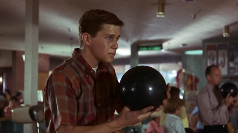 Divorce American Style's Tim Matheson bowling