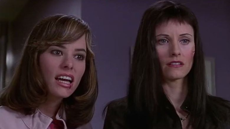 Parker Posey and Courtney Cox in Scream 3