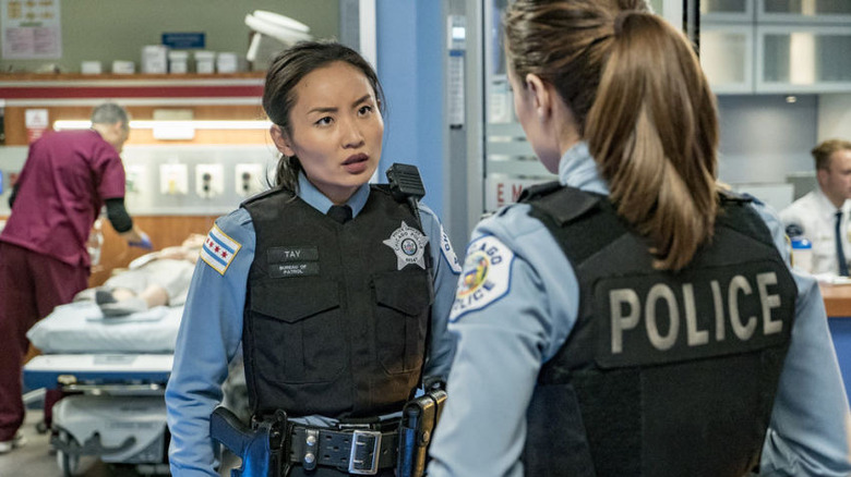 Li as cop in ER