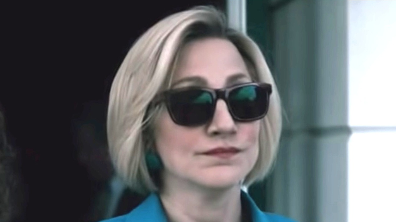 why hillary from impeachment american crime story looks so familiar