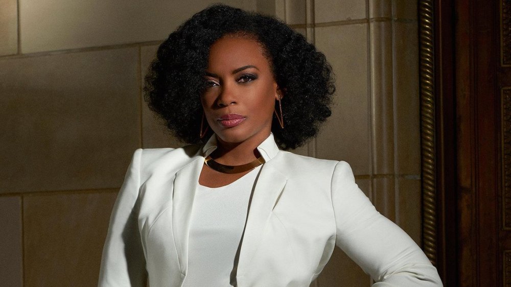 Aunjanue Ellis as Miranda Shaw on 'Quantico'