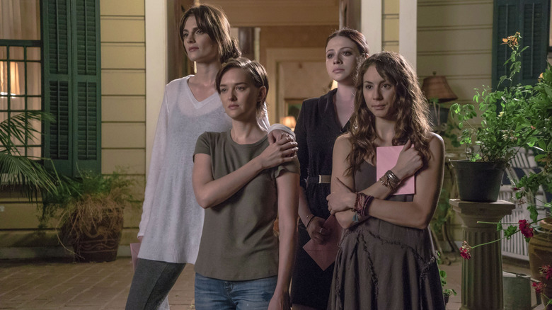 Dallas with her family in "Sister Cities" (2016)