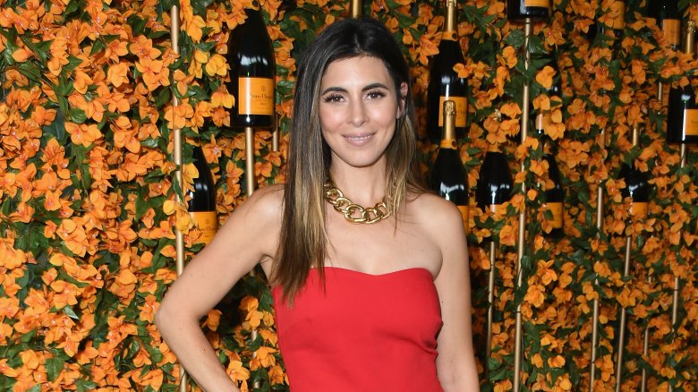 Jamie-Lynn Sigler red dress