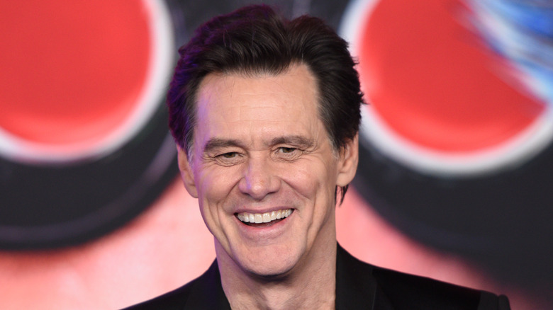 Jim Carrey smiling at Sonic the Hedgehog premiere