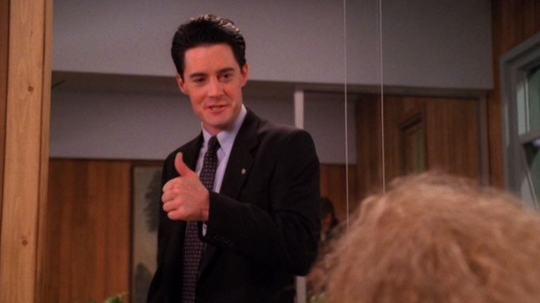 Agent Dale Cooper giving a thumbs-up