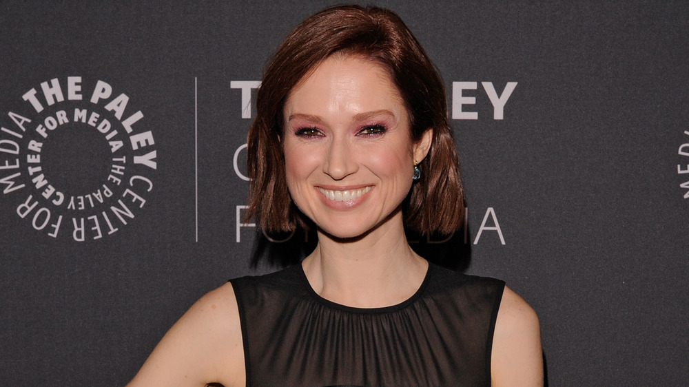 Ellie Kemper at an awards show 