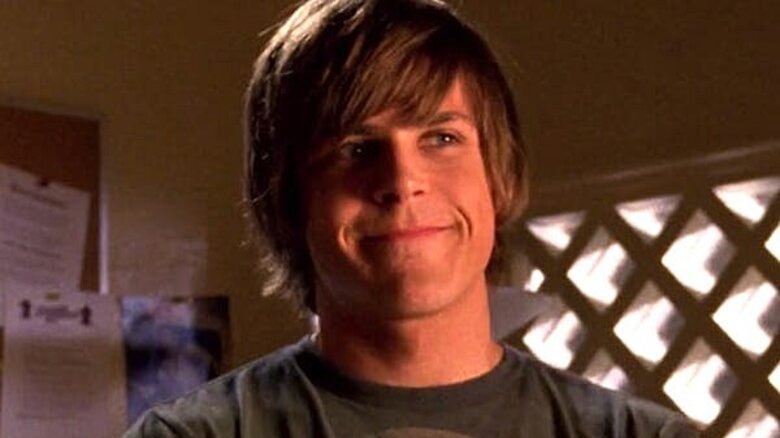 Chris Lowell as Piz smiling in Veronica Mars