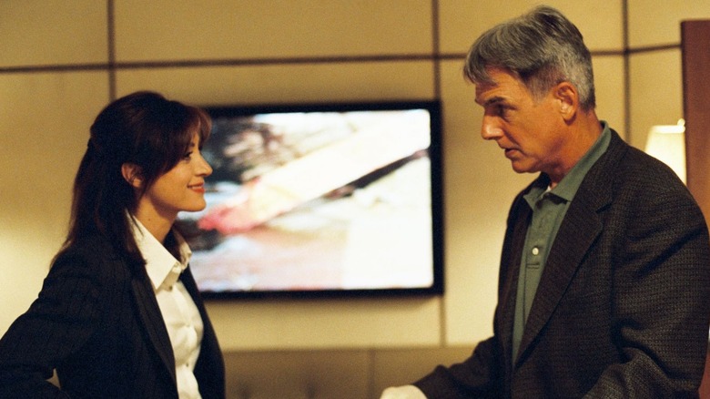 Kate smiles at a perturbed Gibbs