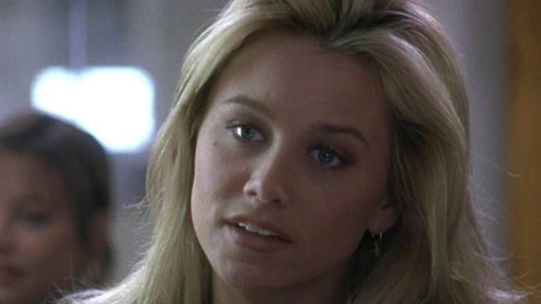 Christine Taylor Laura Lizzie smug