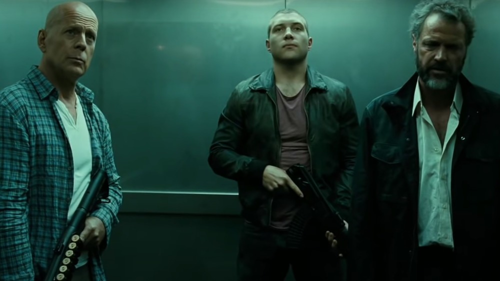 Jai Courtney with gun