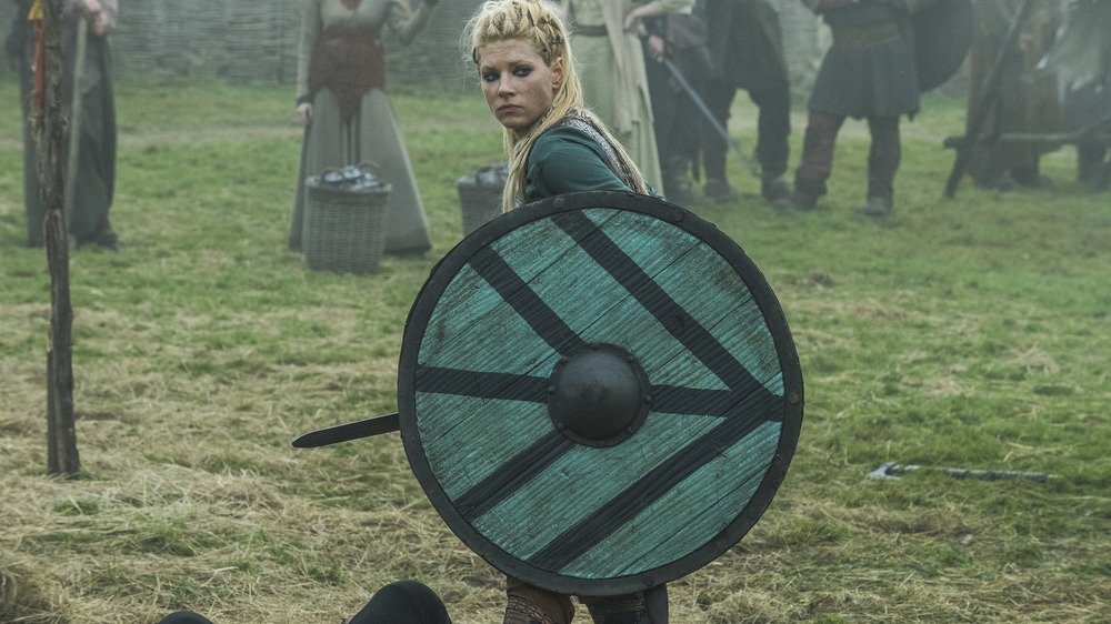 Lagertha displaying her shield