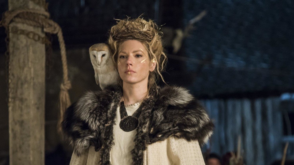 Lagertha rules with her owl