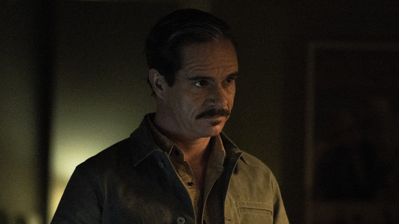 Tony Dalton acting in Better Call Saul