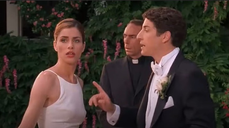 Amanda Peet and Jason Biggs getting married