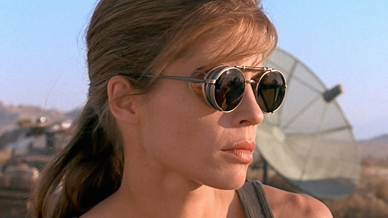 Sarah Connor Round Sunglasses