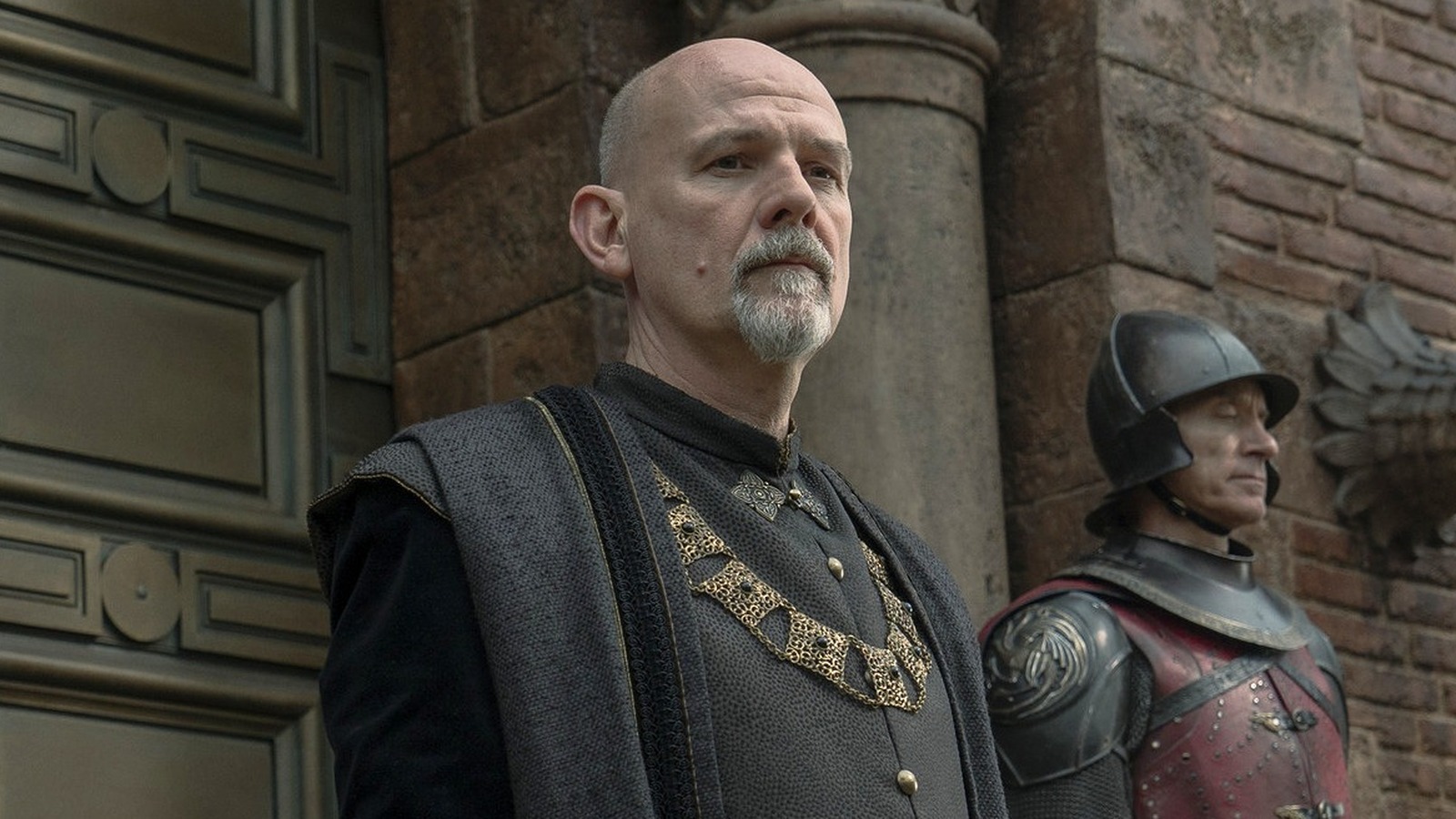 Why Lord Allun Caswell From House Of The Dragon Looks So Familiar