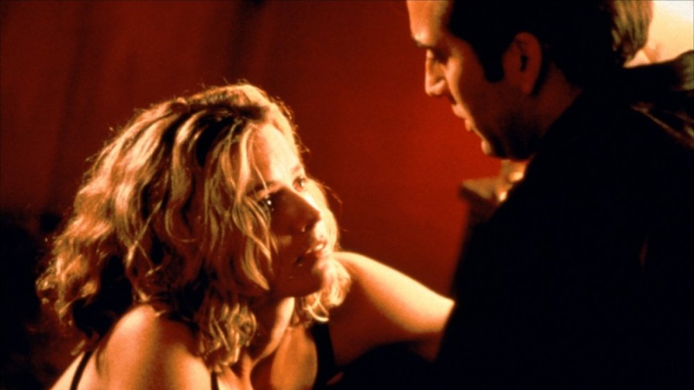 Elizabeth Shue as Sera and Nicholas Cage as Ben Sanderson in Leaving Las Vegas