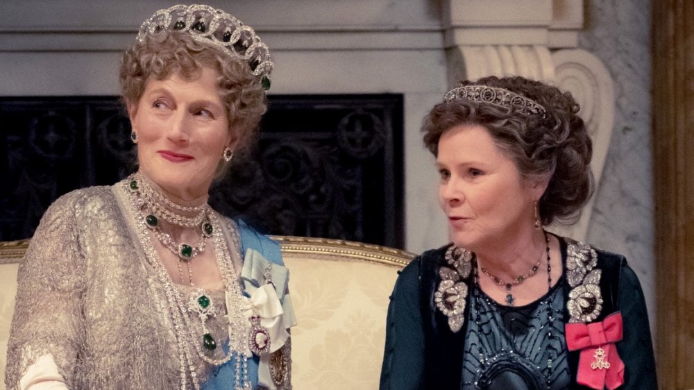 Geraldine James and Imelda Staunton in Downtown Abbey