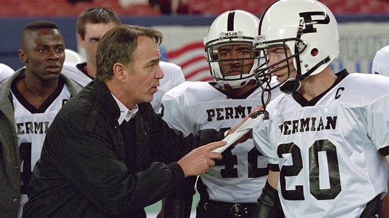 Gary Gaines giving instructions