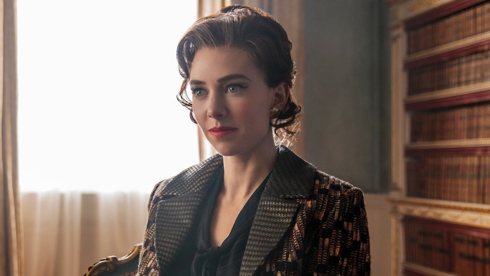 Vanessa Kirby Princess Margaret crown