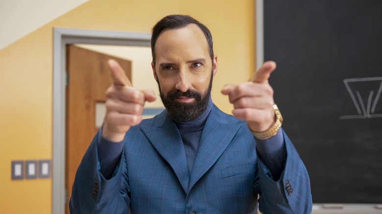 Tony Hale pointing his fingers