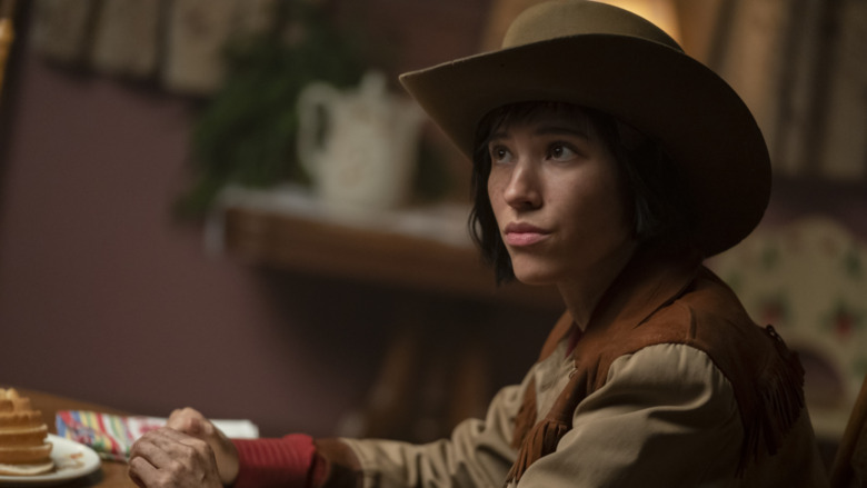 Kelsey Asbille cowboy hat