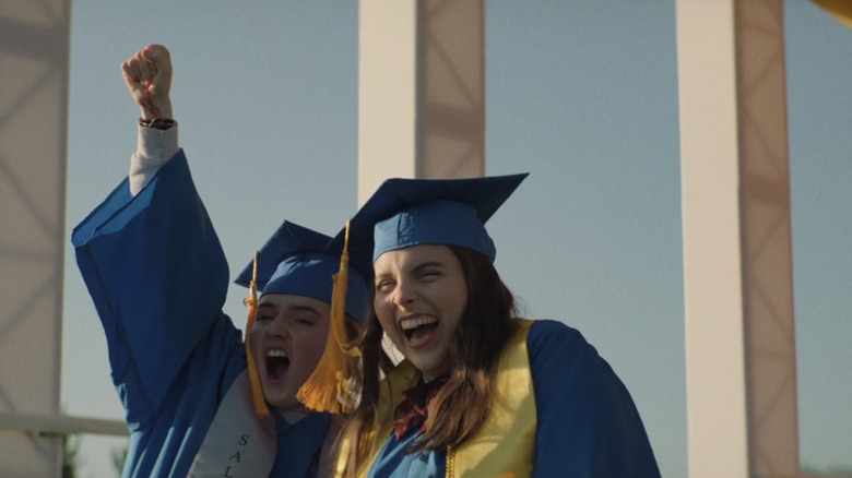 Beanie Feldstein and Kaitlyn Dever in Booksmart