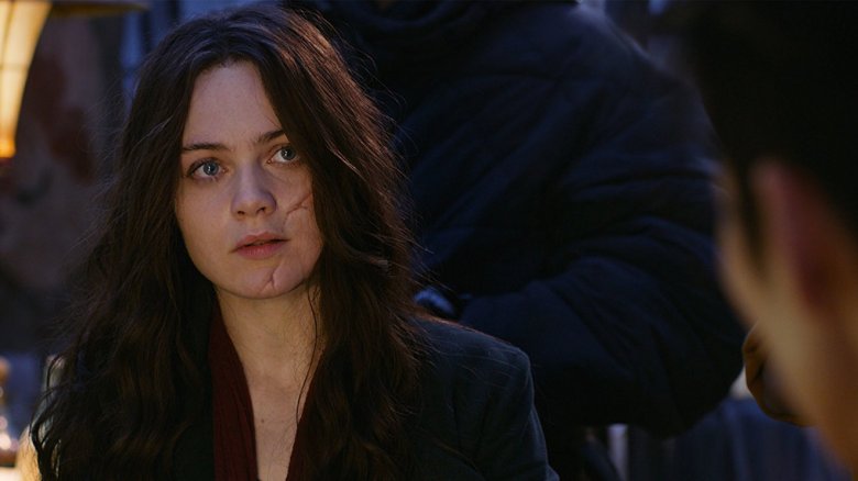 Hera Hilmar as Hester Shaw in Mortal Engines