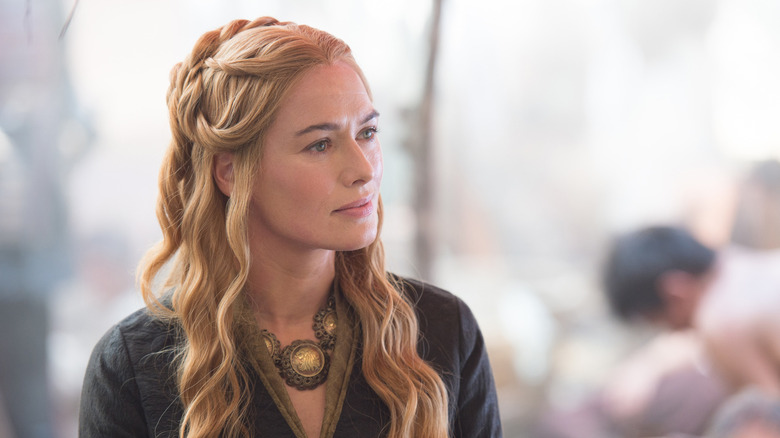 Cersei long hair smirking