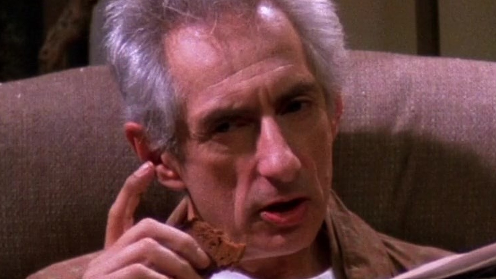 Why Mr. Heckles From Friends Looks So Familiar