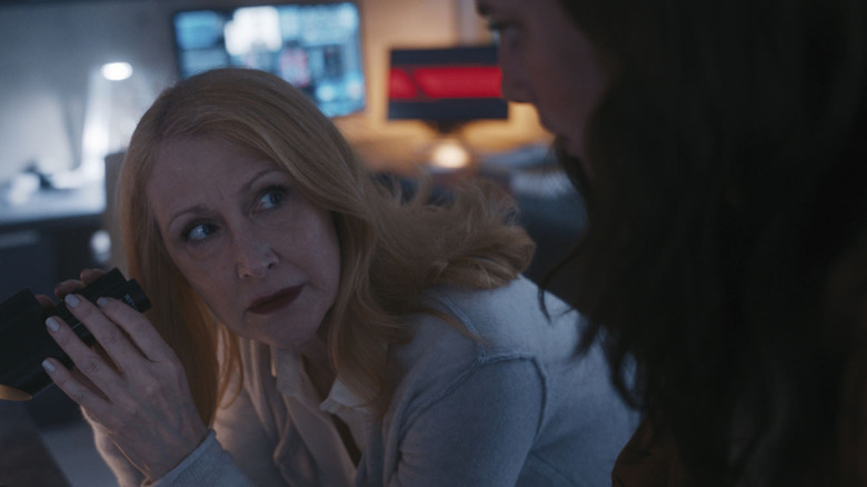 Patricia Clarkson Maze Runner leaning forward