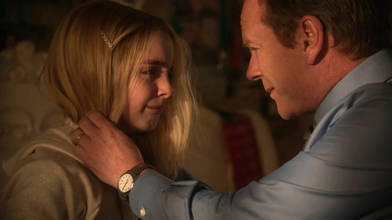 Kiefer Sutherland comforts McKenna Grace