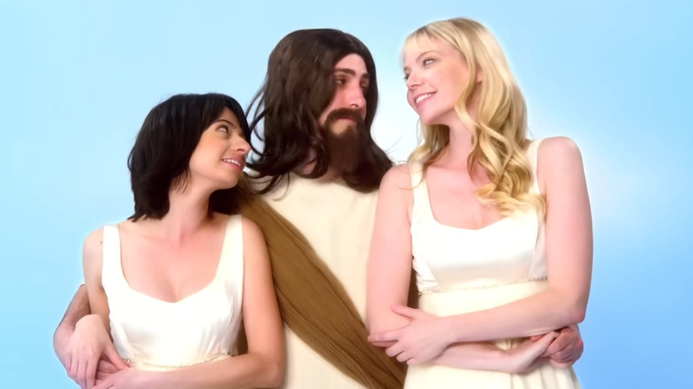 Kate Micucci  Riki Lindhome dancing with Jesus